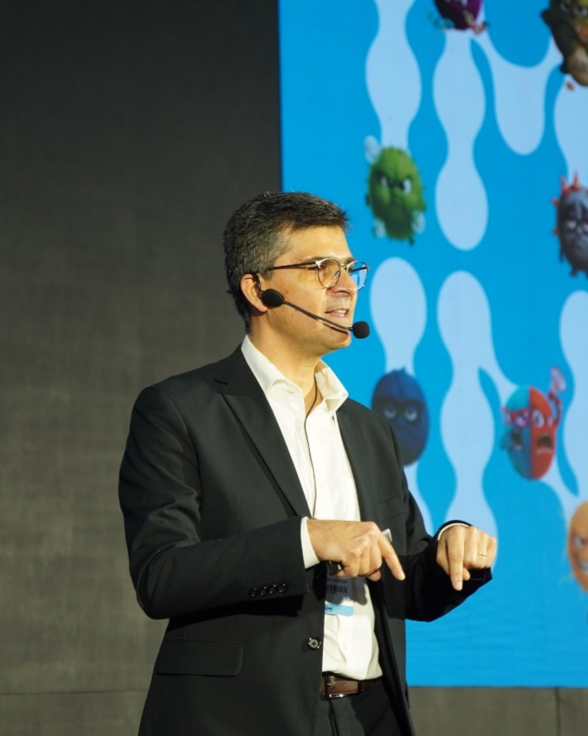 Jefferson Rocha palestrando sobre estratégia empresarial